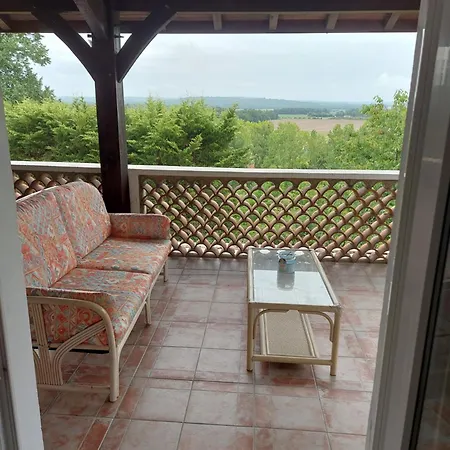 Nocleg ze śniadaniem La Tuilerie 3*